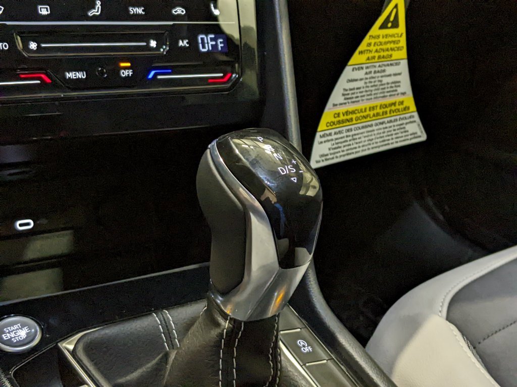 New 2025 Volkswagen Taos SE image 19