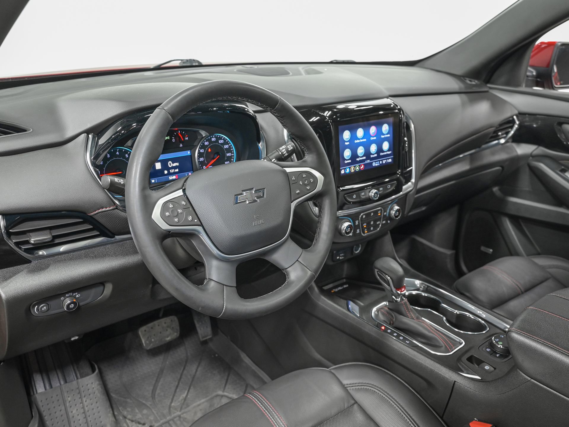 Used 2023 Chevrolet Traverse RS w/ LPO, Floor Liner Package AWD/4WD image 15