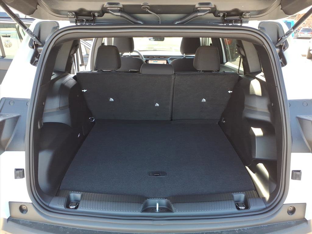 New 2026 Jeep Cherokee Laredo image 13