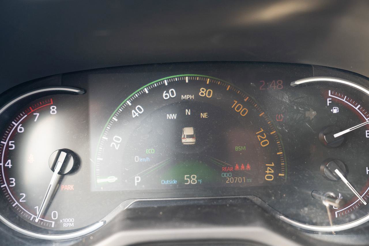 Used 2024 Toyota RAV4 XLE image 39