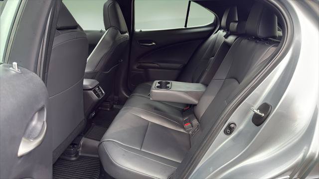 Certified 2025 Lexus UX 300h AWD w/ Accessory Package (Z2) image 15