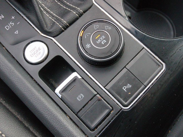 Used 2022 Volkswagen Atlas SE image 25