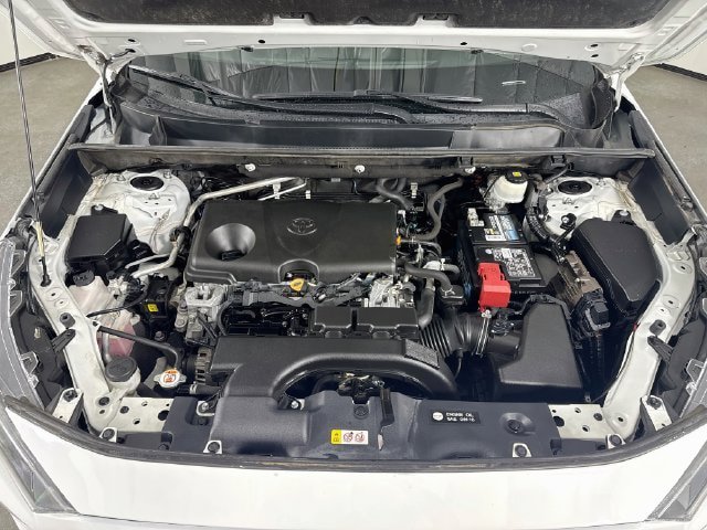 Certified 2021 Toyota RAV4 LE w/ Carpet Mat Package (TMS) FWD image 29