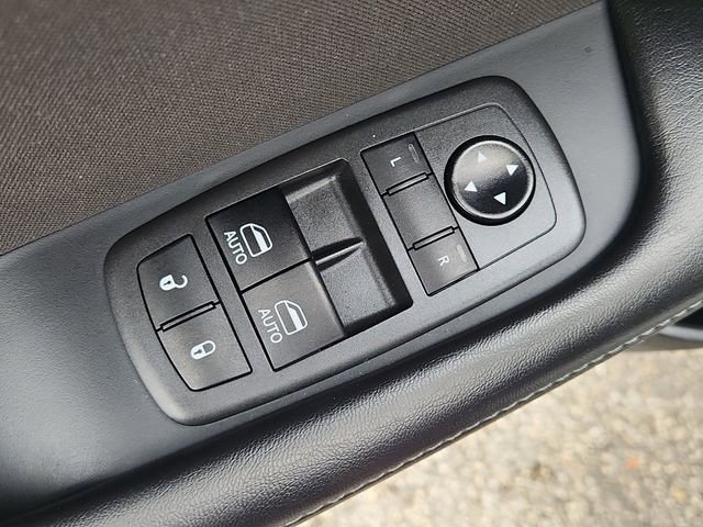 Used 2021 Dodge Challenger SXT w/ Driver Convenience Group image 21