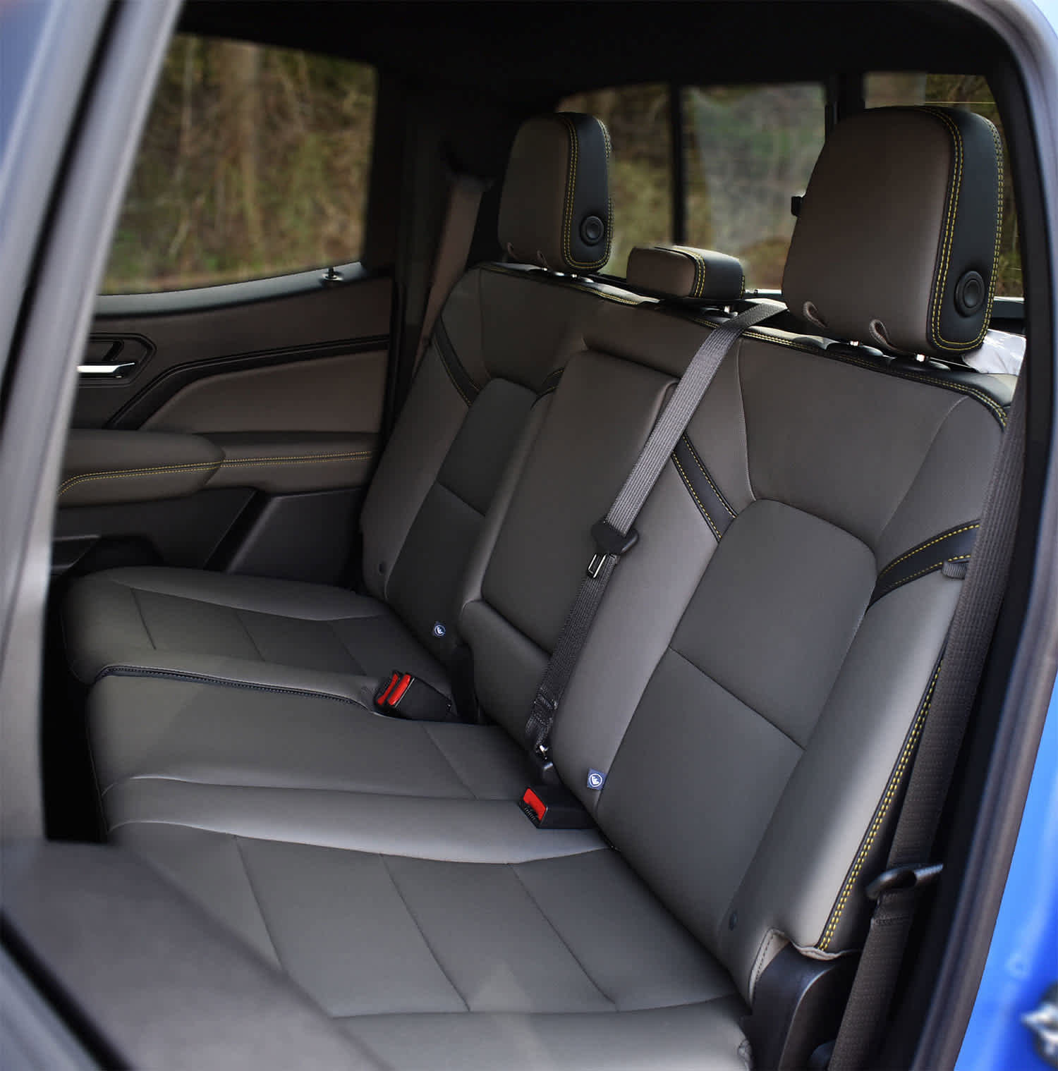 New 2026 Chevrolet Colorado ZR2 w/ Technology Package AWD/4WD image 12