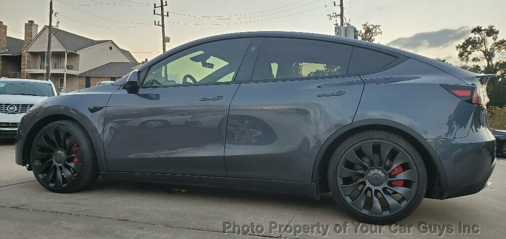 Used 2023 Tesla Model Y Performance image 25