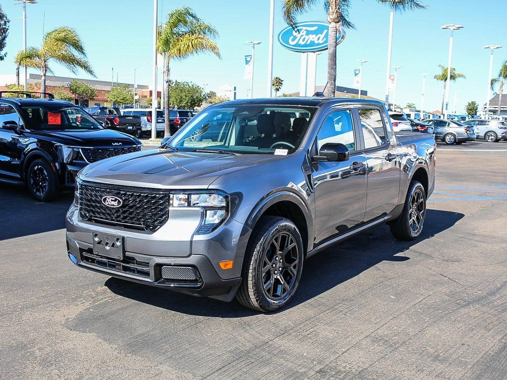 New 2025 Ford Maverick XLT w/ XLT Luxury Package image 3