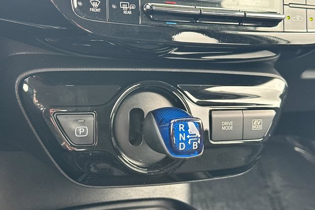 Used 2019 Toyota Prius LE FWD image 24