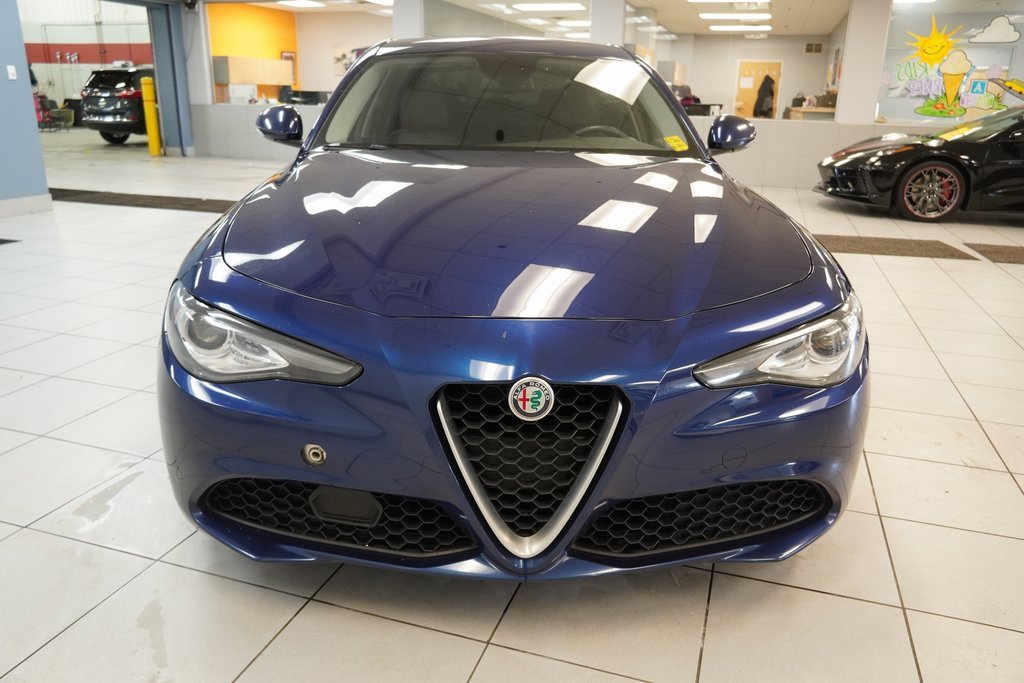Used 2018 Alfa Romeo Giulia AWD image 16