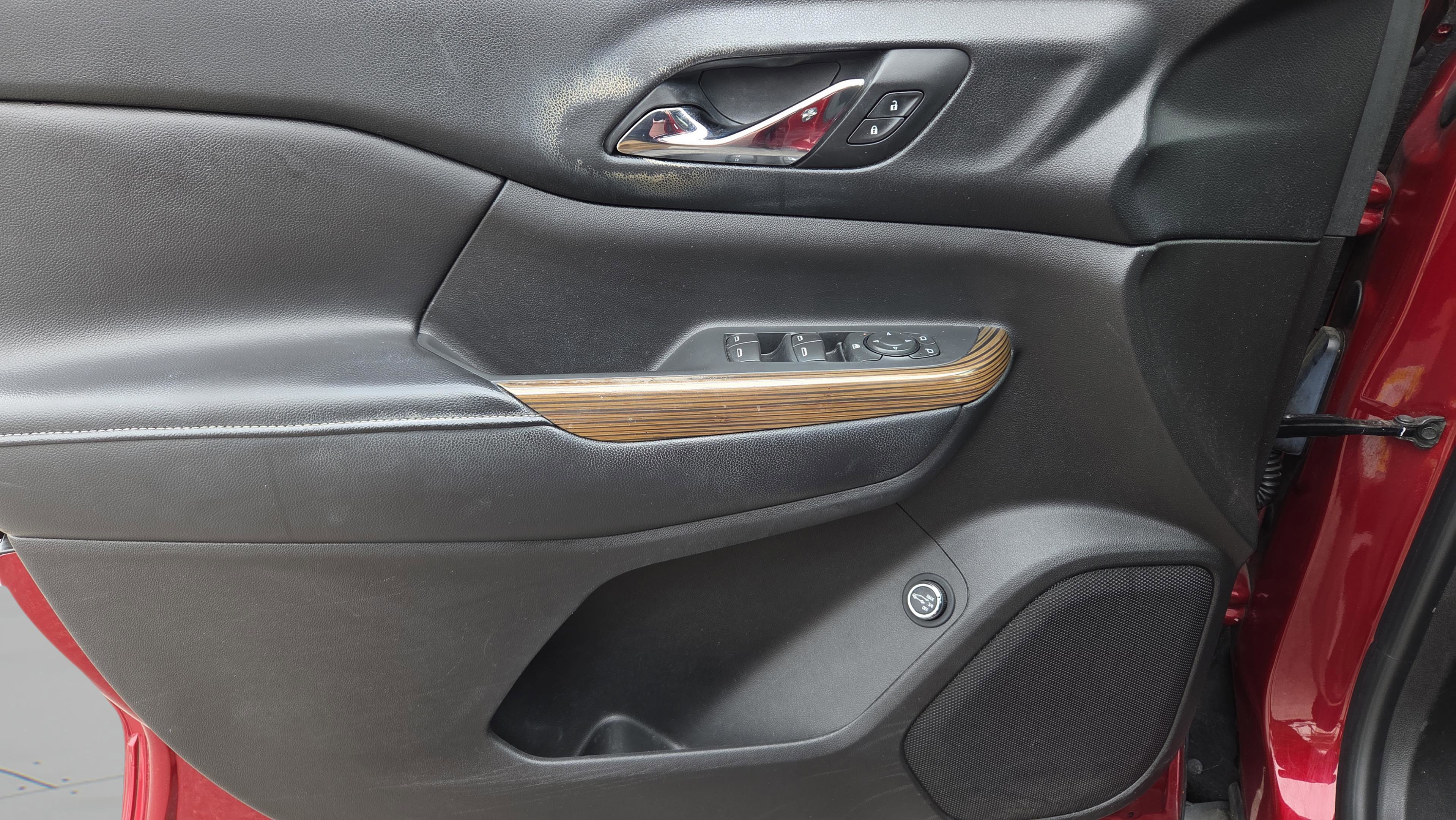 Used 2018 GMC Acadia SLE image 22