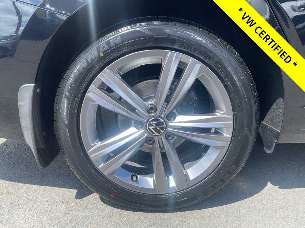 Certified 2022 Volkswagen Jetta SE FWD image 12
