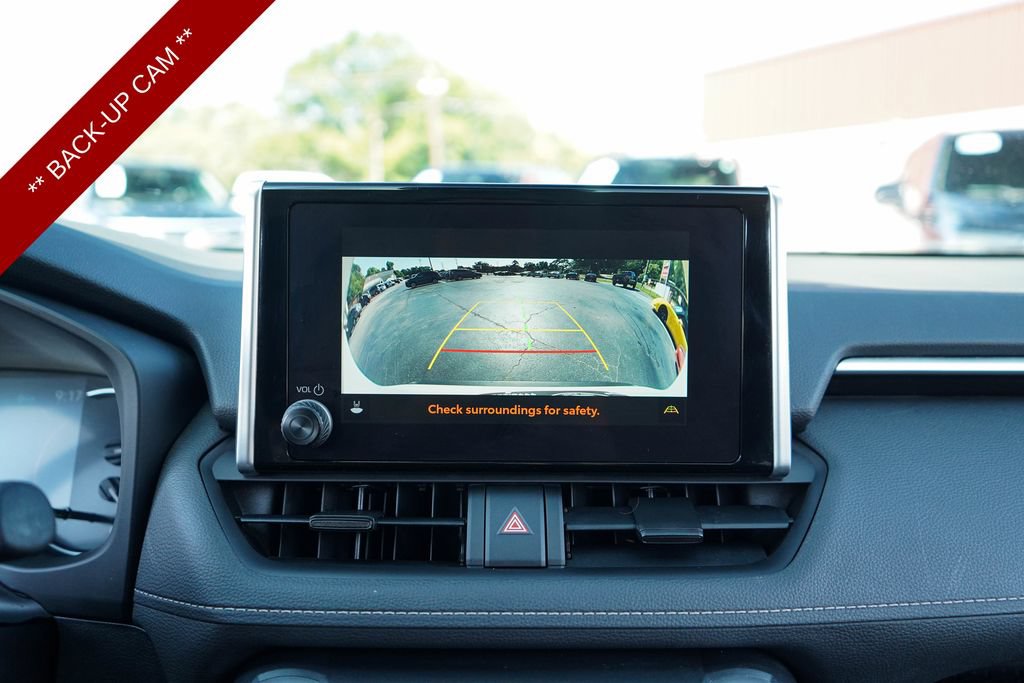 Used 2023 Toyota RAV4 LE FWD image 10