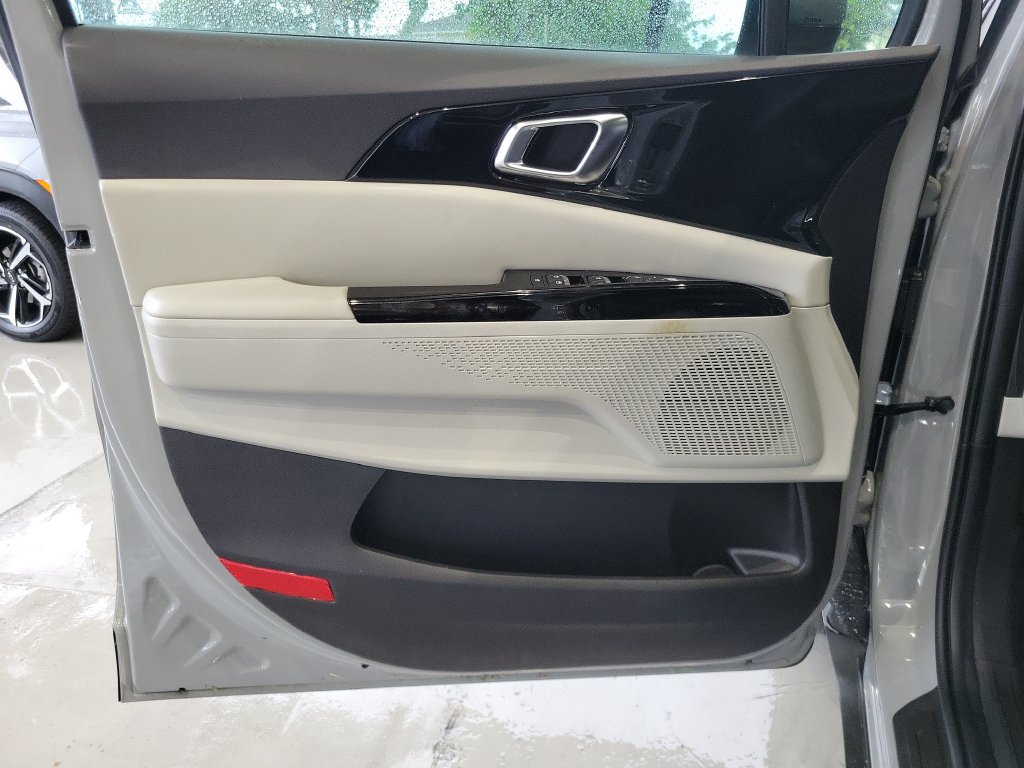 Certified 2024 Kia Carnival EX FWD image 14