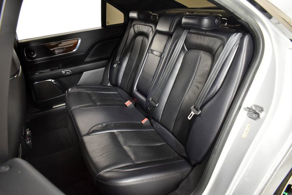 Used 2018 Lincoln Continental Reserve FWD image 21