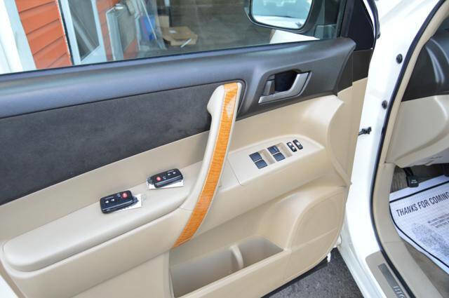 Used 2010 Toyota Highlander 4WD Hybrid image 58
