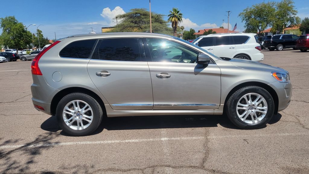 Used 2015 Volvo XC60 T5 Premier w/ Protection Package FWD image 11