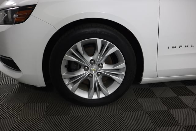 Used 2015 Chevrolet Impala LT FWD image 16