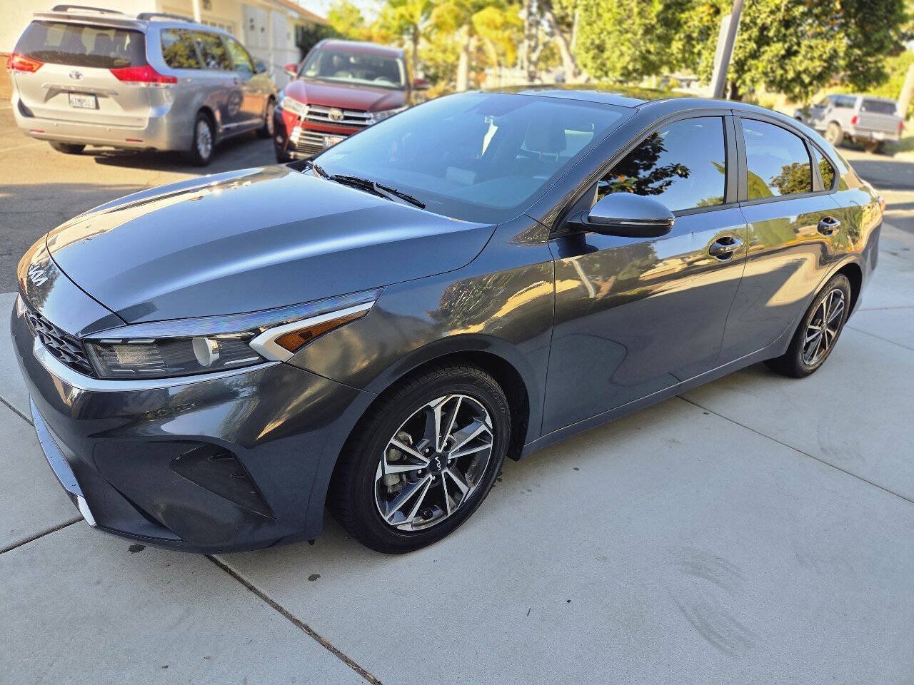 Used 2022 Kia Forte LXS w/ LXS Technology Package FWD image 15