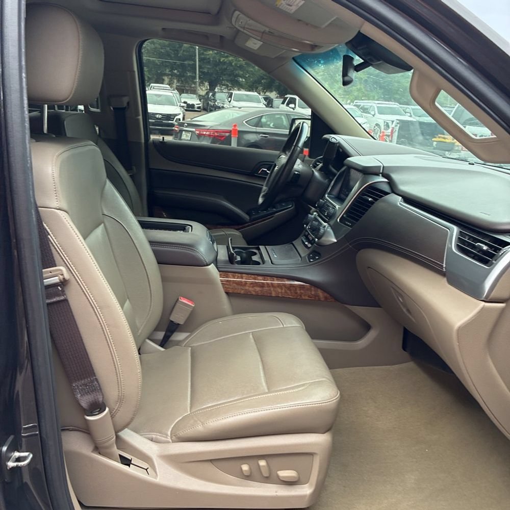 Used 2017 Chevrolet Tahoe Premier AWD/4WD image 6
