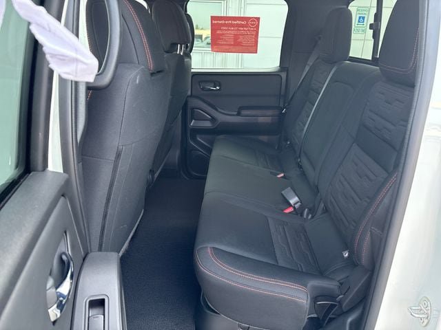 Certified 2025 Nissan Frontier PRO-4X AWD/4WD image 24
