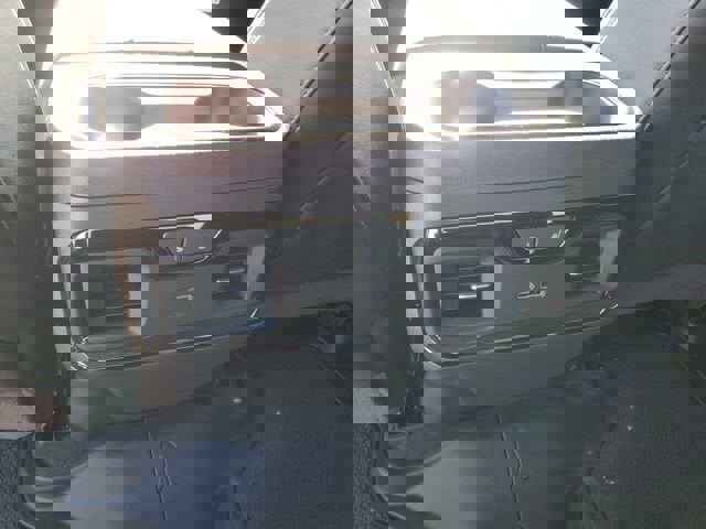 New 2026 GMC Sierra 1500 AT4 w/ Technology Package AWD/4WD image 18