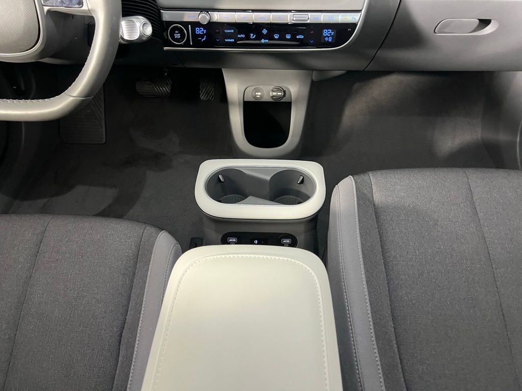 Used 2024 Hyundai Ioniq 5 SEL image 17