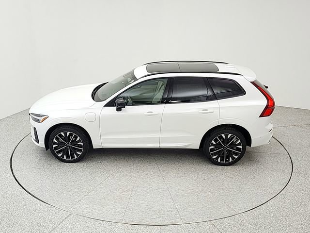 New 2026 Volvo XC60 T8 Ultra w/ Protection Package Premier AWD/4WD image 37