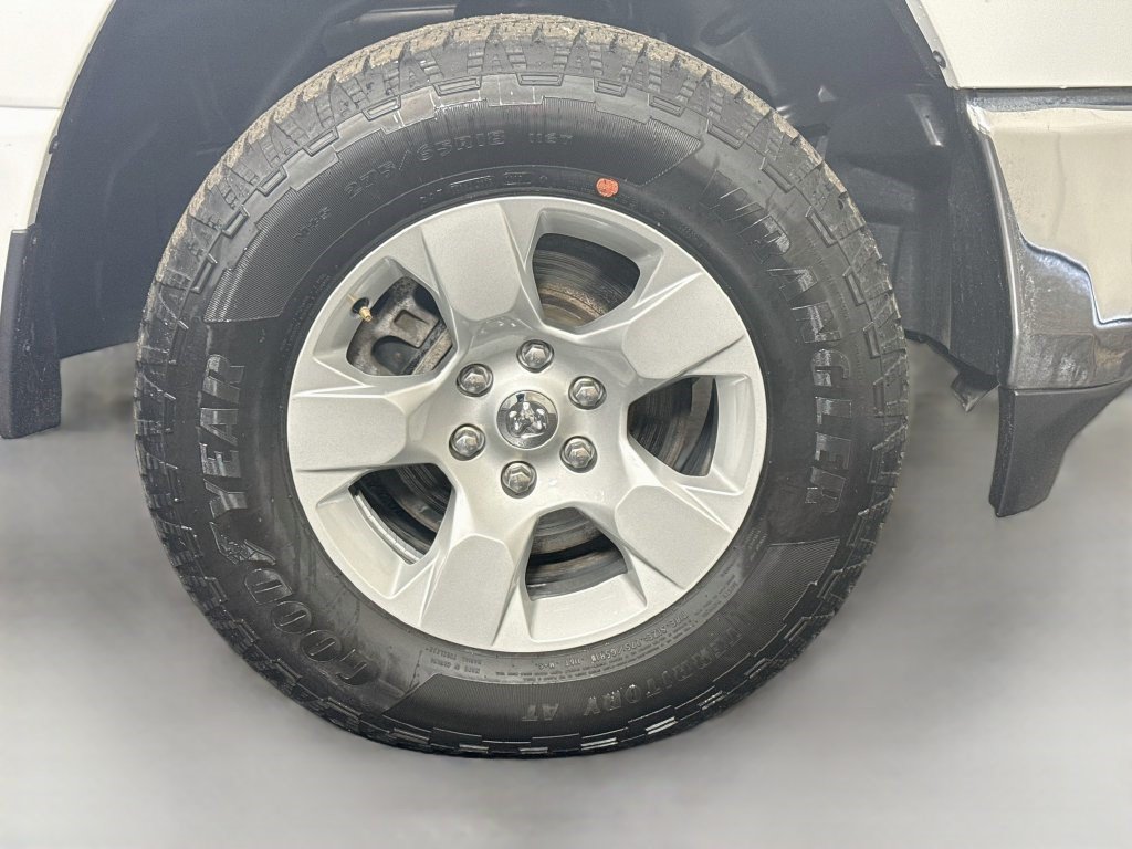 Used 2023 RAM 1500 Big Horn AWD/4WD image 31