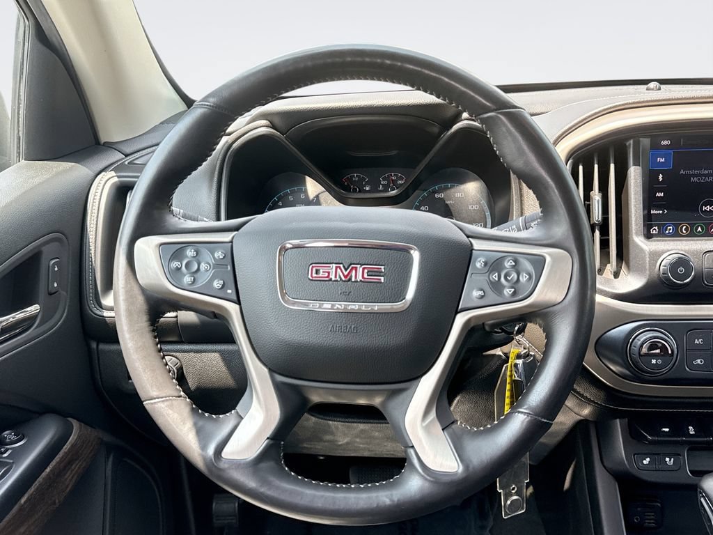 Used 2022 GMC Canyon Denali RWD image 11