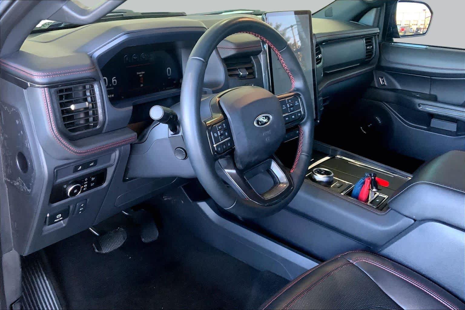 Used 2023 Ford Expedition Limited RWD image 18
