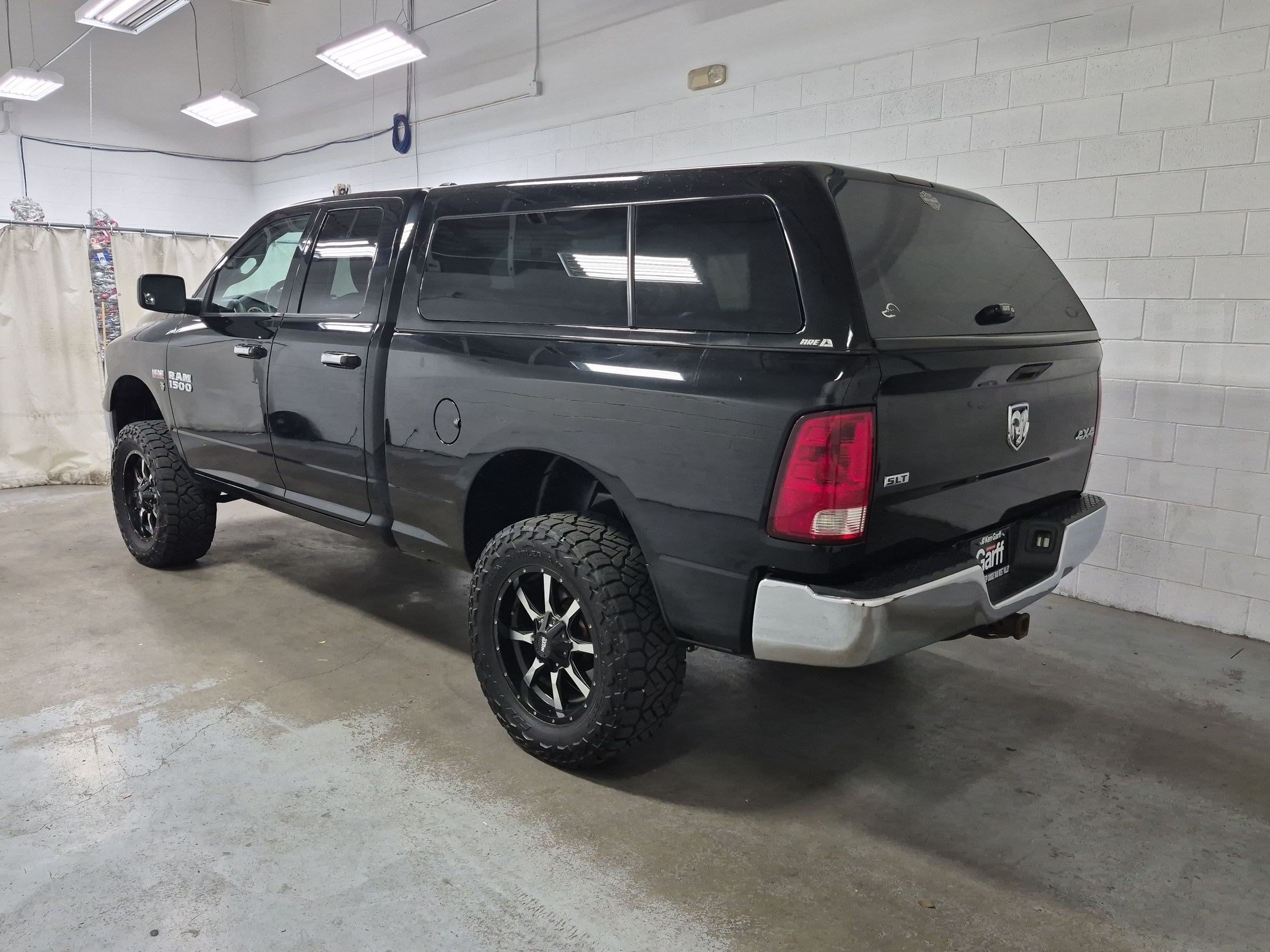 Used 2014 RAM 1500 Classic SLT AWD/4WD image 9