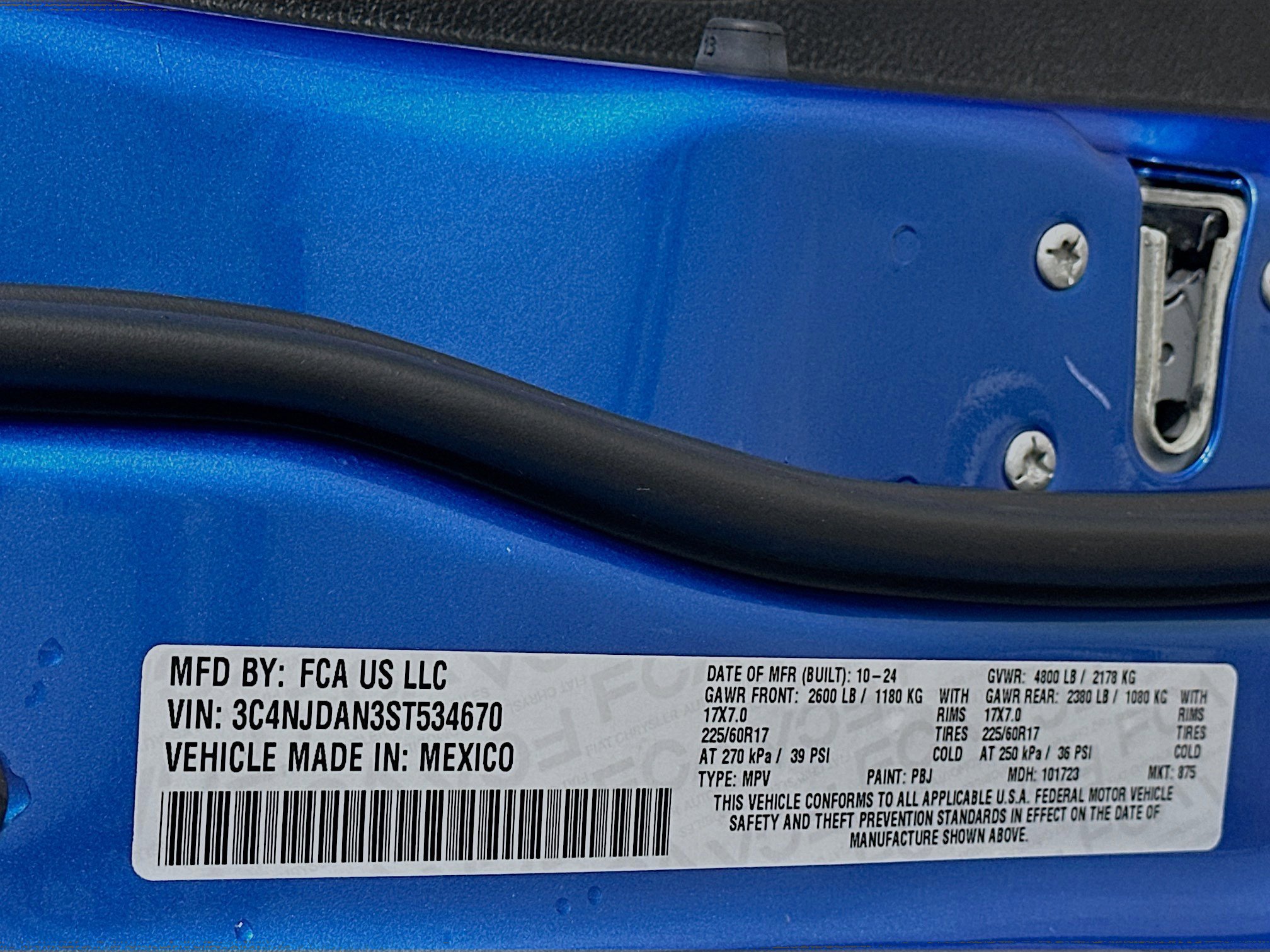 Certified 2025 Jeep Compass Sport image 40