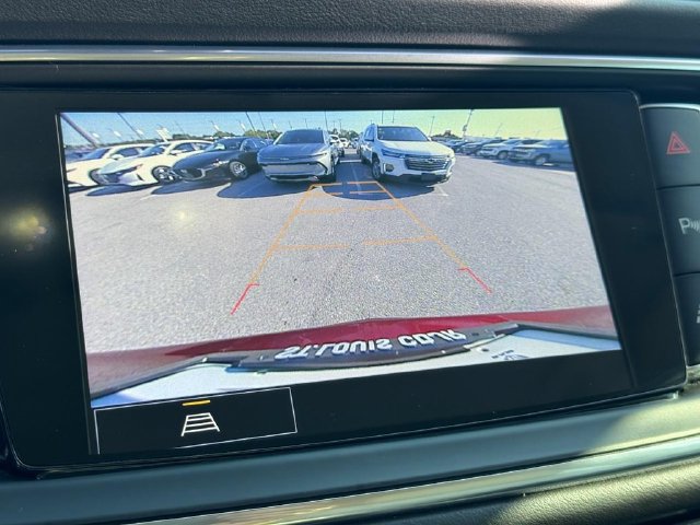 Used 2023 Buick Enclave Essence w/ Sport Touring Edition FWD image 28