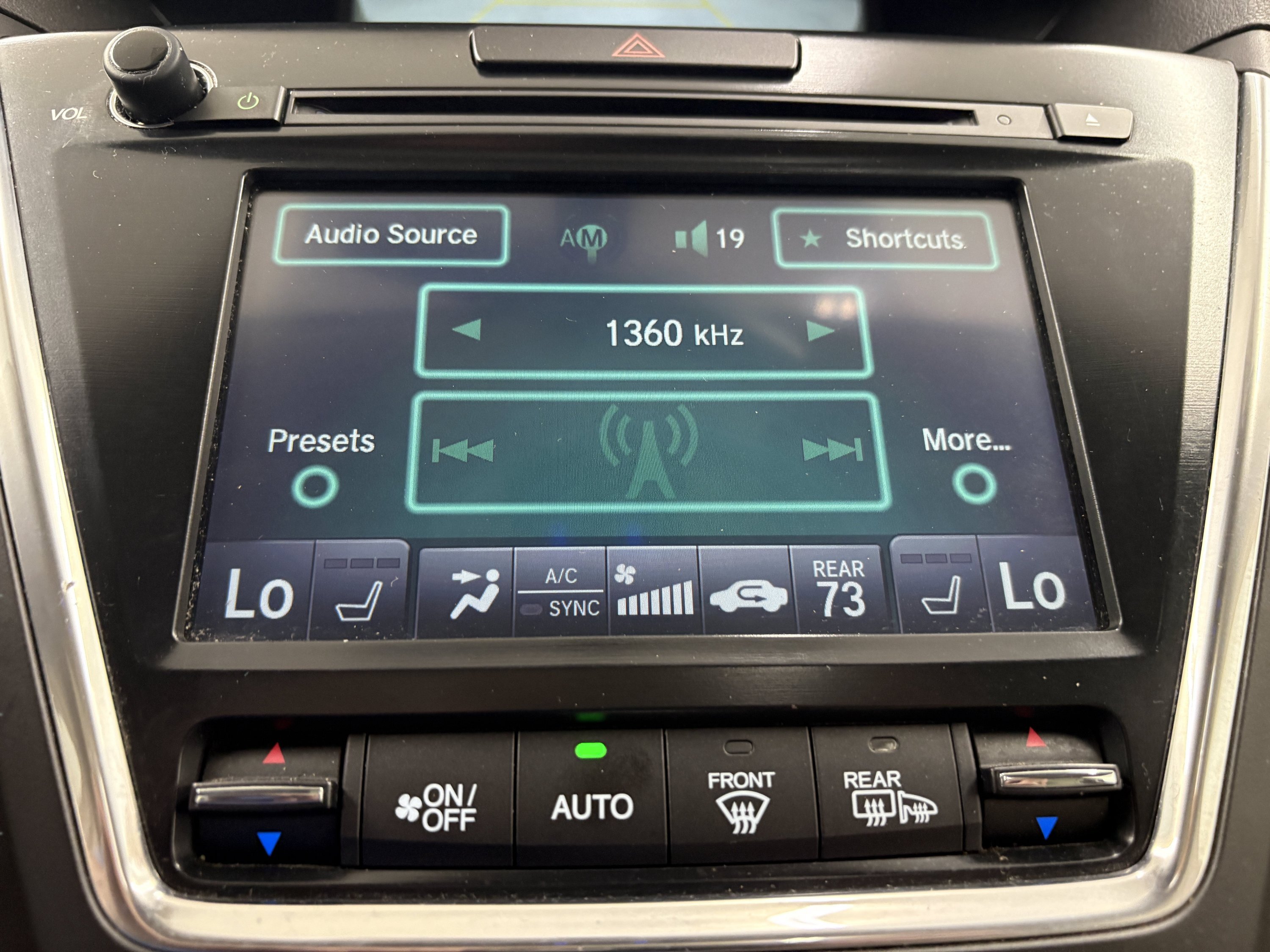 Used 2014 Acura MDX SH-AWD image 19