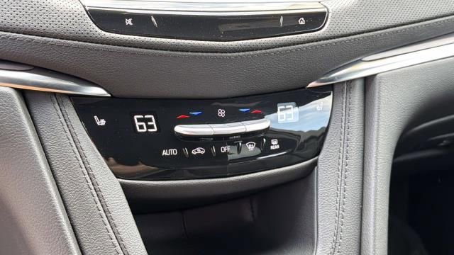 Used 2025 Cadillac XT5 Luxury w/ LPO, Floor Liner Package FWD image 24