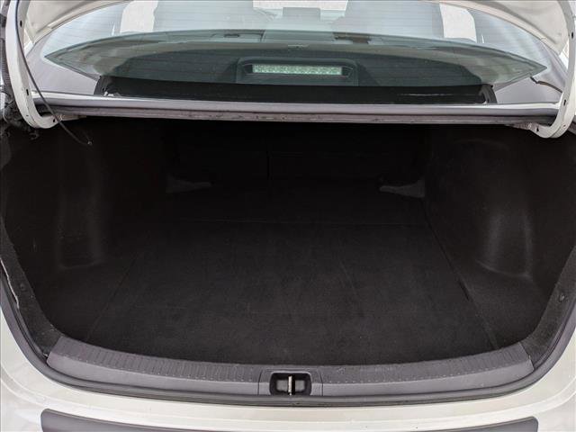 Used 2020 Toyota Corolla SE image 6