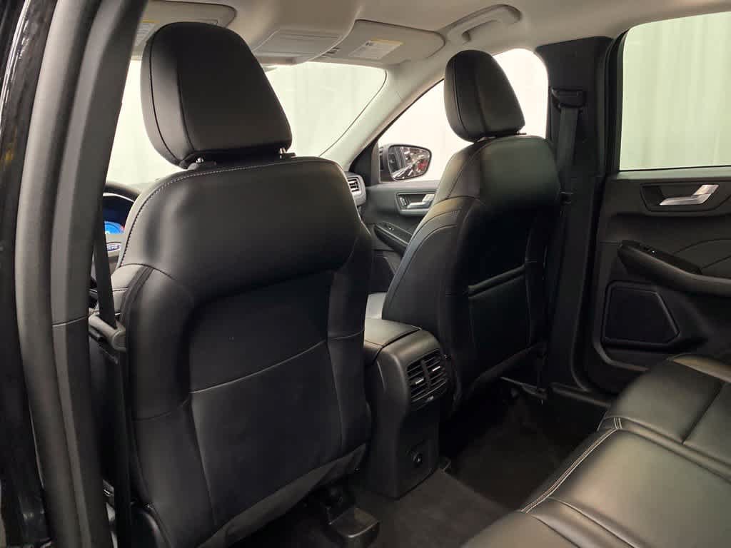 Used 2025 Ford Escape Platinum AWD/4WD image 15