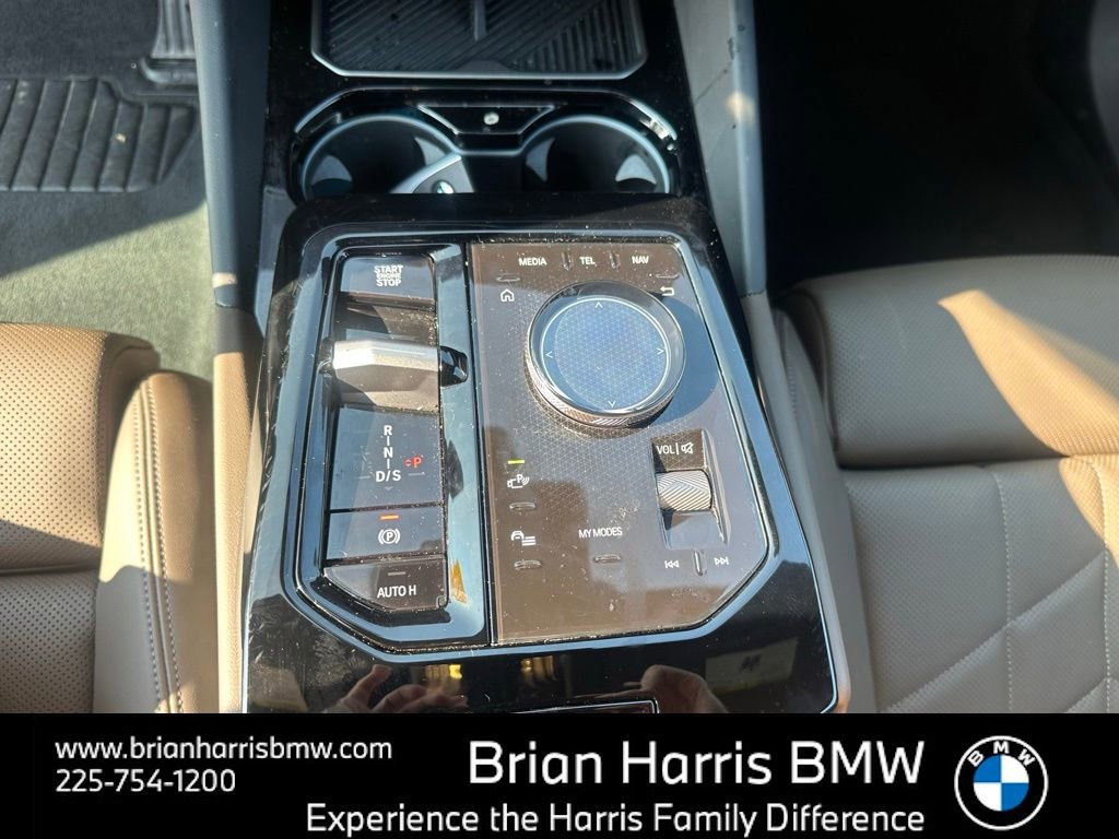 Certified 2025 BMW 530i image 32