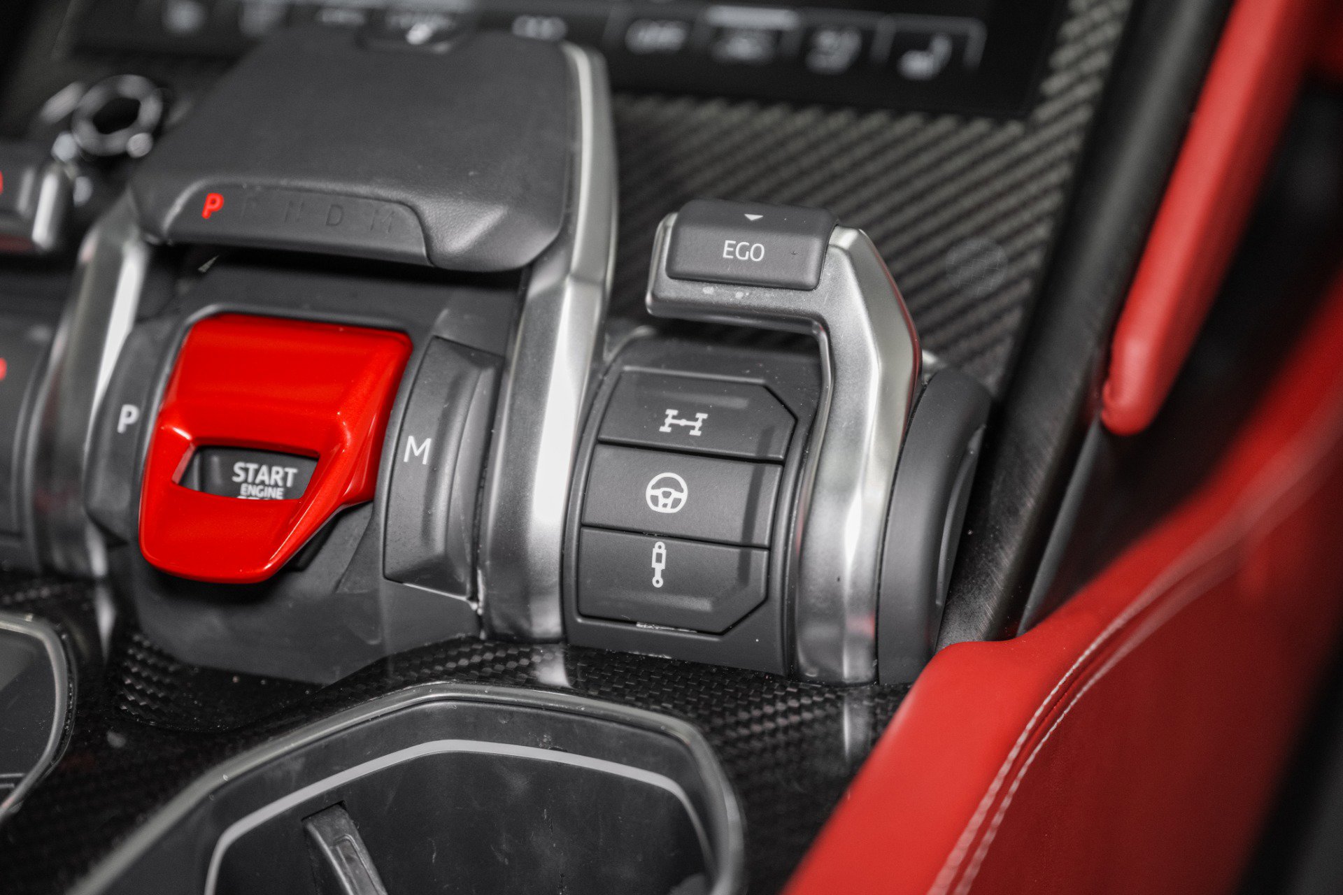 Used 2024 Lamborghini Urus S image 44