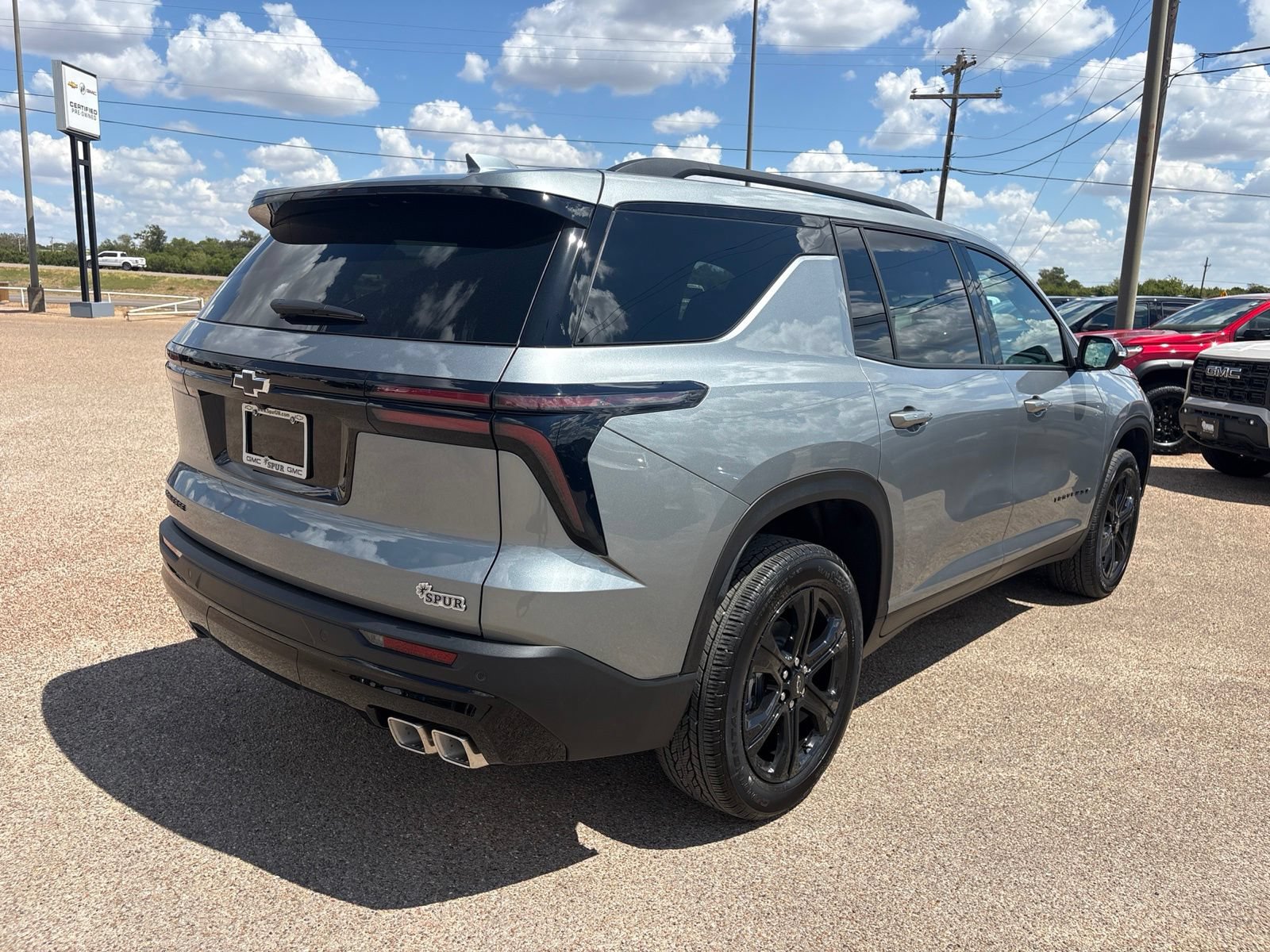 New 2027 Chevrolet Traverse LT w/ Midnight/Sport Edition FWD image 6
