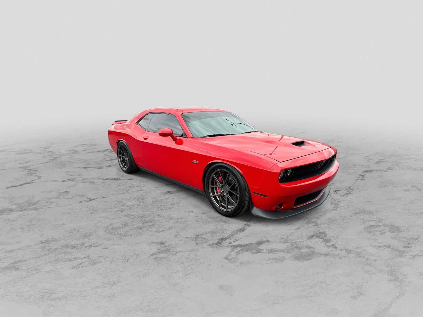 Used 2016 Dodge Challenger SRT w/ Technology Group RWD video 2