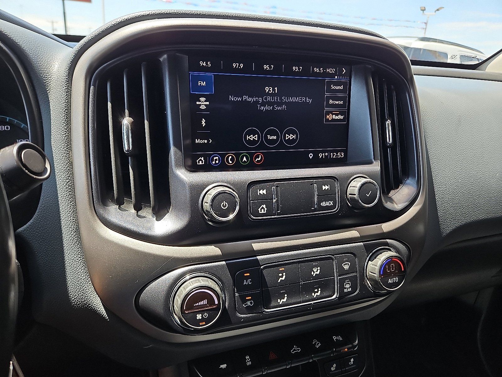 Used 2021 Chevrolet Colorado Z71 AWD/4WD image 10