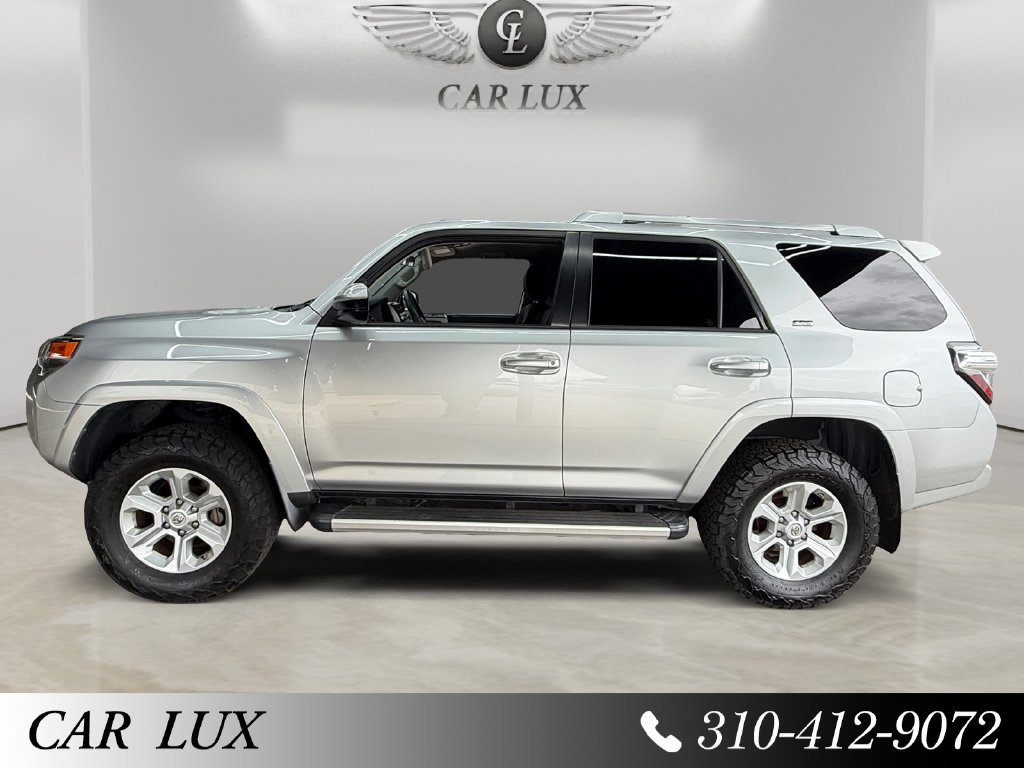 Used 2018 Toyota 4Runner SR5 w/ Convenience Package AWD/4WD image 2