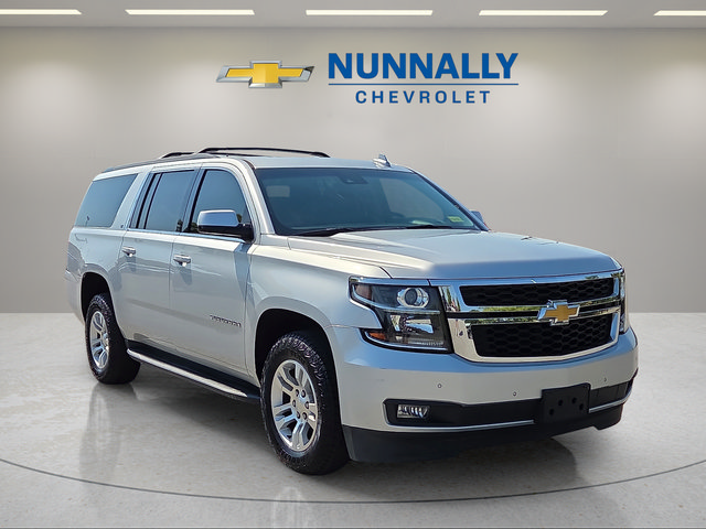 Used 2020 Chevrolet Suburban LT AWD/4WD image 7