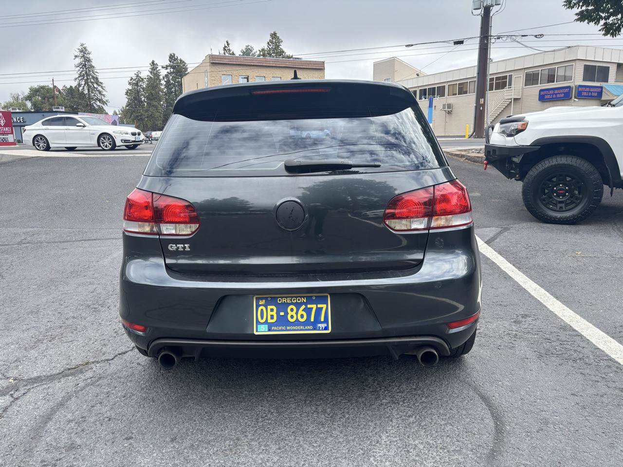 Used 2012 Volkswagen Golf 4-Door FWD image 4