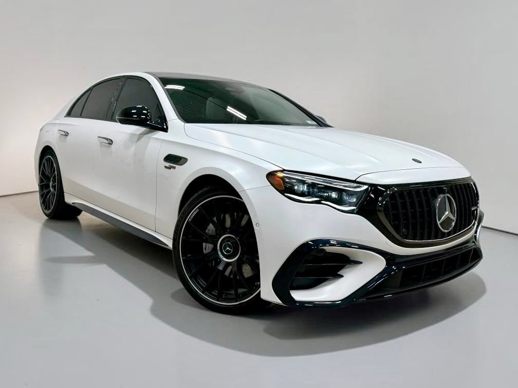 Used 2025 Mercedes-Benz E 53 AMG e 4MATIC Sedan image 4