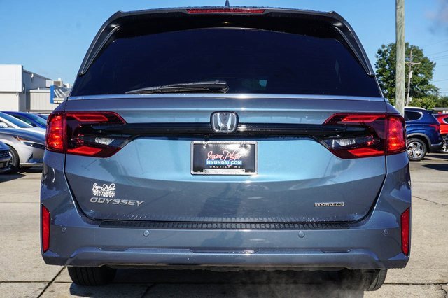 Used 2025 Honda Odyssey Touring image 6