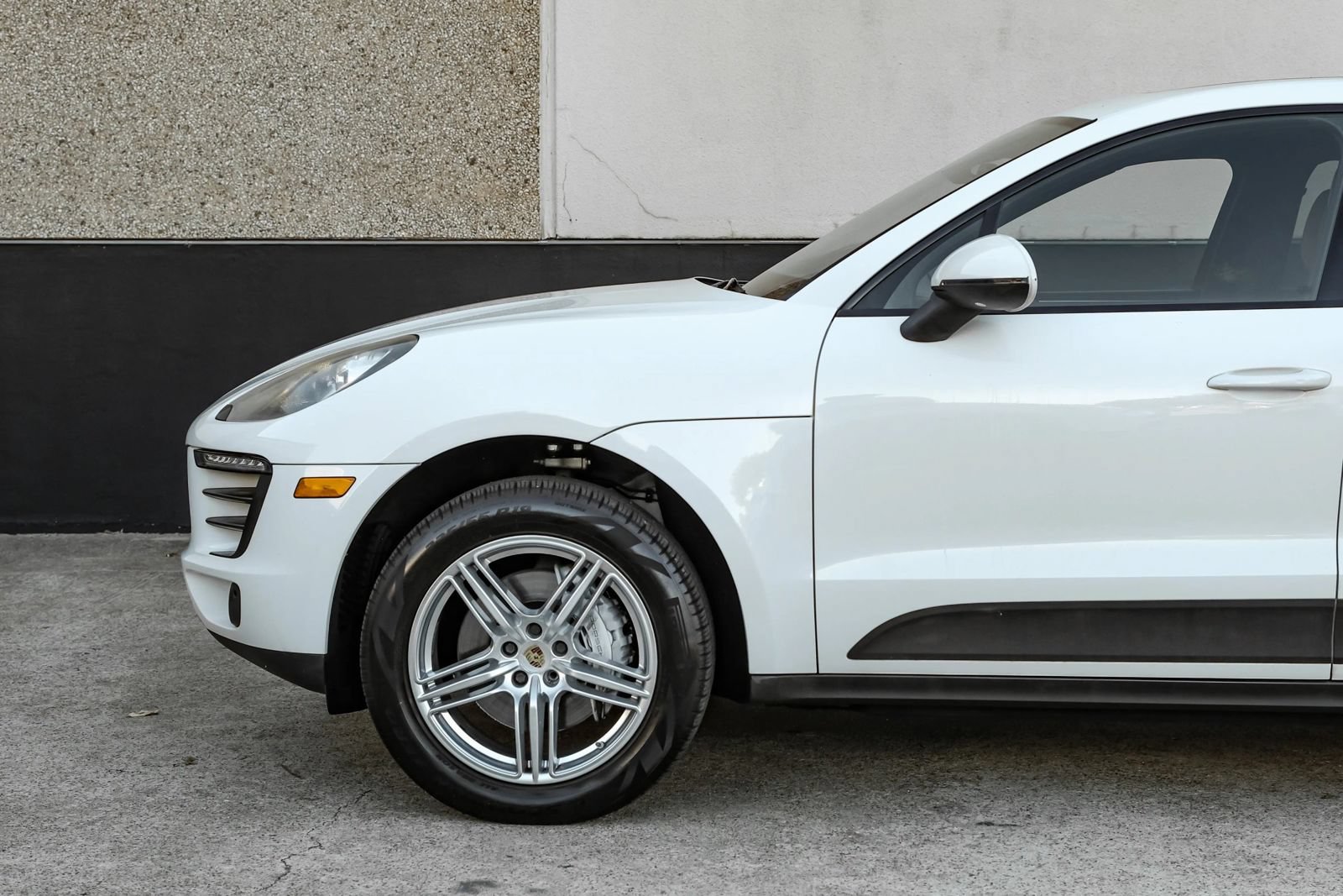 Used 2017 Porsche Macan S AWD/4WD image 16