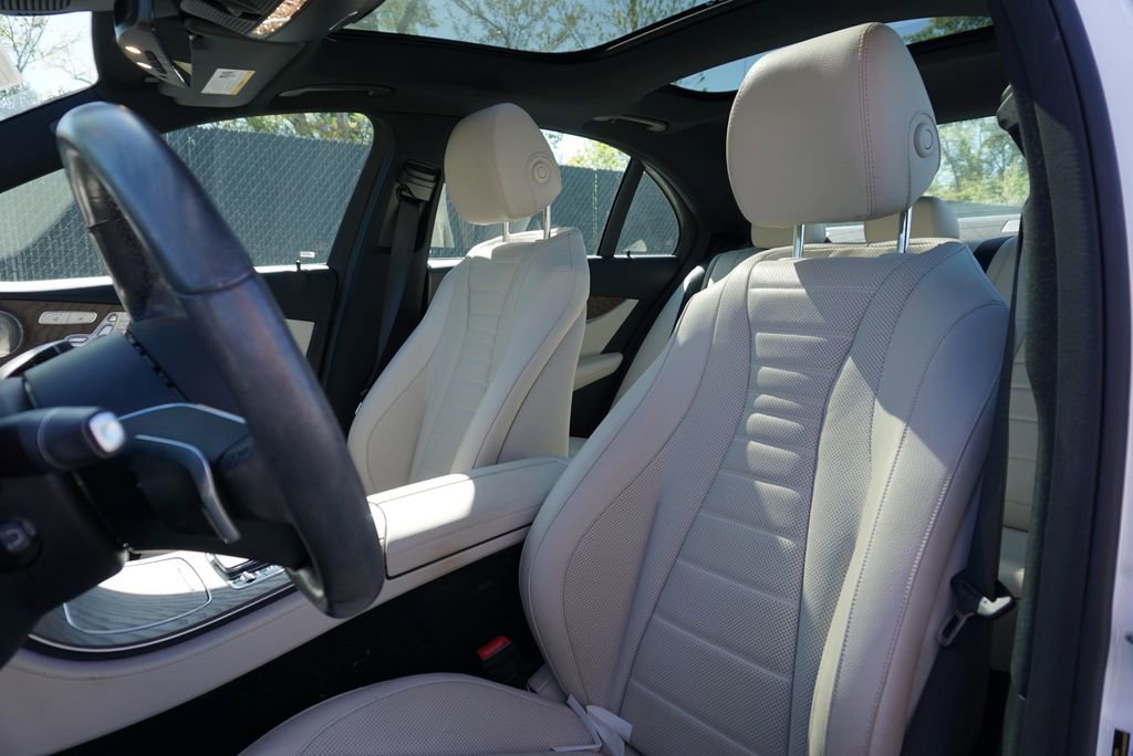 Used 2022 Mercedes-Benz E 350 Sedan image 11