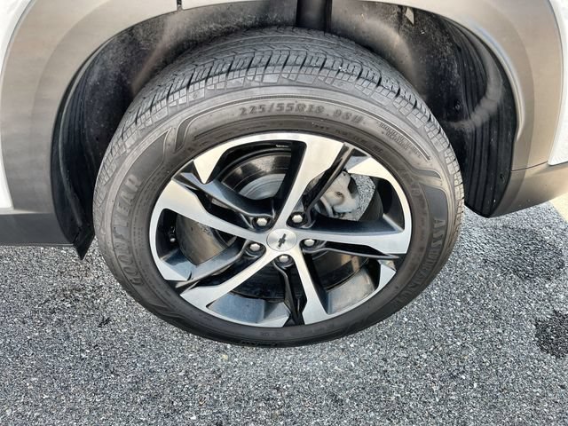 Used 2024 Chevrolet Trax RS w/ Sunroof Package FWD image 20